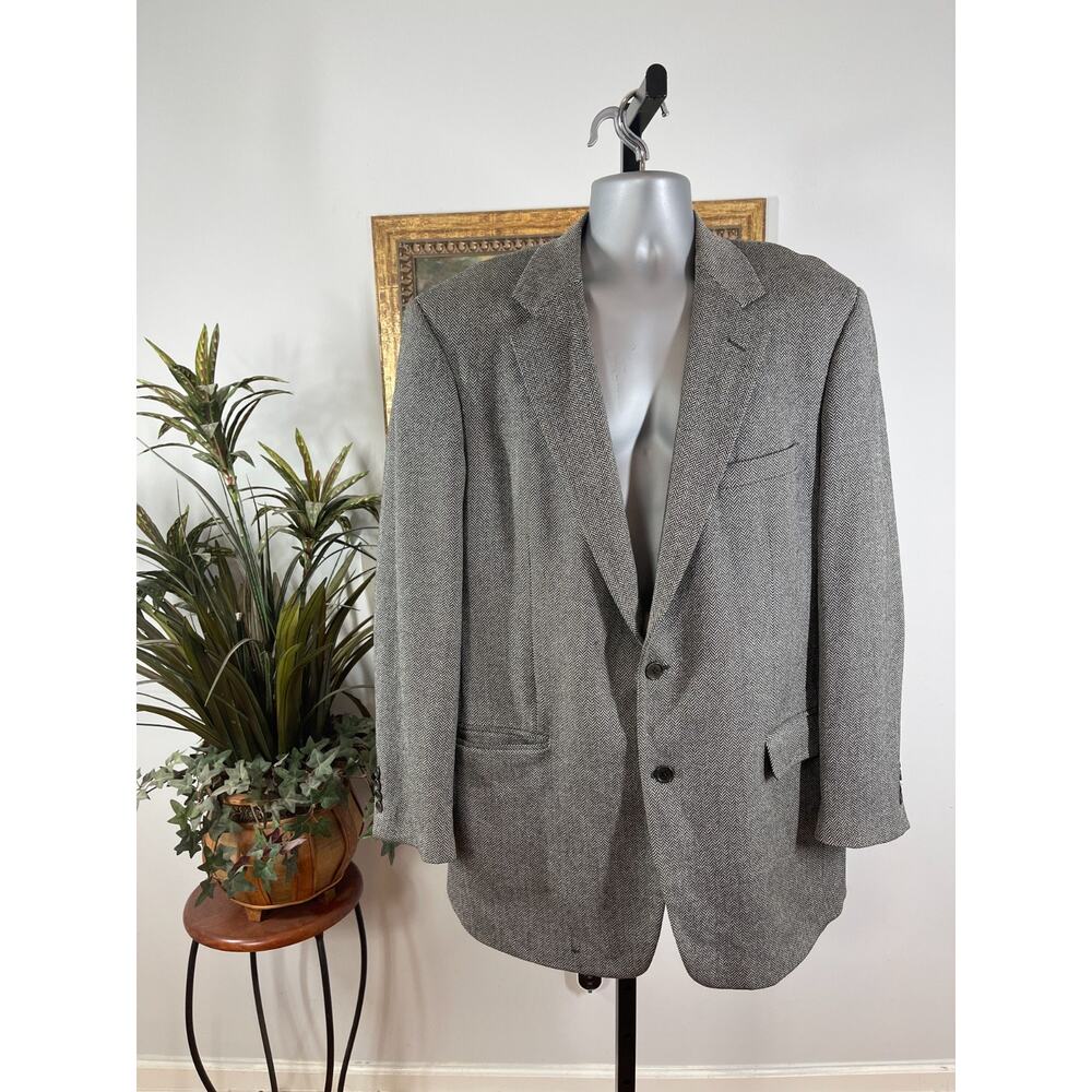 Brooks Brothers Sport Coat Men's Size 43 Gray Herringbone Versatile Professional